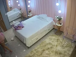 Casa Salsa Bedroom 2's Live Sex Cam Show