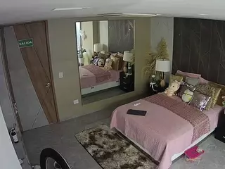 Casa Salsa Bedroom 4's Live Sex Cam Show