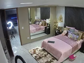 Casa Salsa Bedroom 4's Live Sex Cam Show