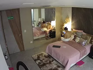 Casa Salsa Bedroom 4's Live Sex Cam Show