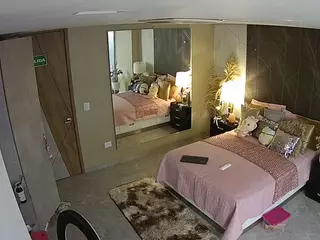 Casa Salsa Bedroom 4's Live Sex Cam Show