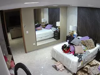 Casa Salsa Bedroom 4's Live Sex Cam Show