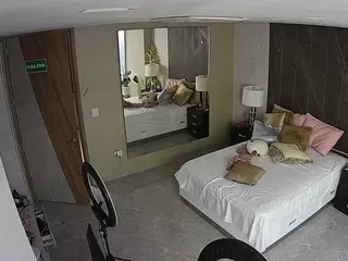 Casa Salsa Bedroom 4's Live Sex Cam Show