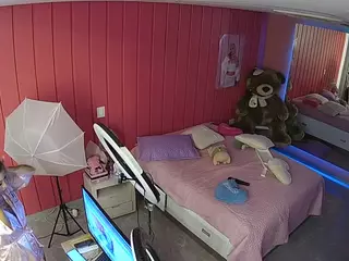 Casa Salsa Bedroom 5's Live Sex Cam Show