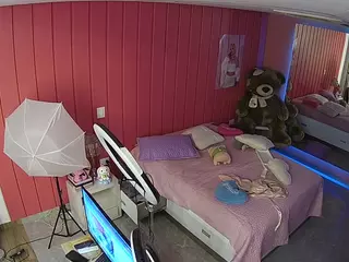 Casa Salsa Bedroom 5's Live Sex Cam Show