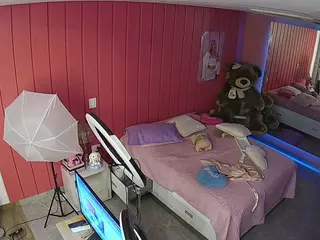 Casa Salsa Bedroom 5's Live Sex Cam Show