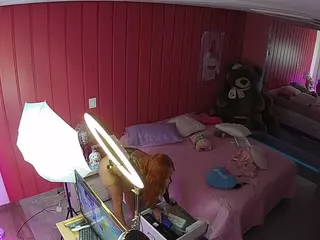 Casa Salsa Bedroom 5's Live Sex Cam Show