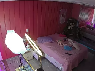 Casa Salsa Bedroom 5's Live Sex Cam Show