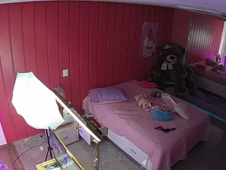 Casa Salsa Bedroom 5's Live Sex Cam Show