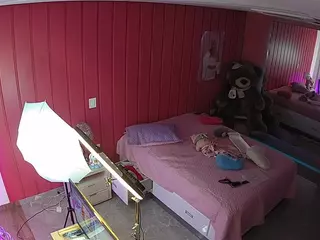 Casa Salsa Bedroom 5's Live Sex Cam Show
