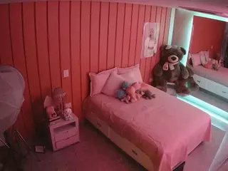 Casa Salsa Bedroom 5's Live Sex Cam Show