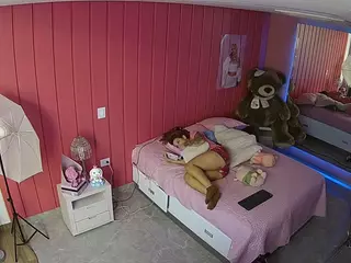 Casa Salsa Bedroom 5's Live Sex Cam Show