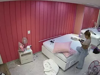 Casa Salsa Bedroom 5's Live Sex Cam Show
