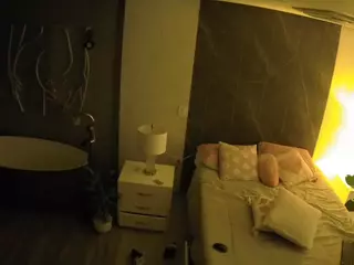 Casa Salsa Bedroom 6's Live Sex Cam Show