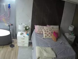 Casa Salsa Bedroom 6's Live Sex Cam Show