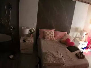 Casa Salsa Bedroom 6's Live Sex Cam Show