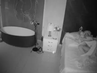 Casa Salsa Bedroom 6's Live Sex Cam Show