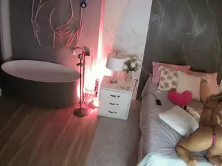 Casa Salsa Bedroom 6's Live Sex Cam Show