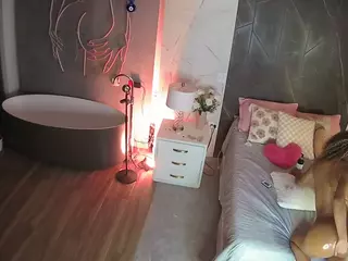 Casa Salsa Bedroom 6's Live Sex Cam Show