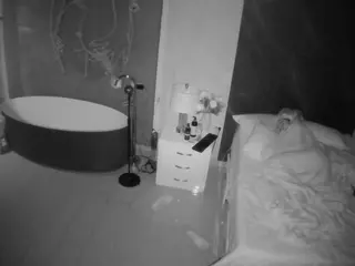 Casa Salsa Bedroom 6's Live Sex Cam Show