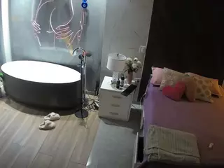 Casa Salsa Bedroom 6's Live Sex Cam Show