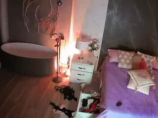 Casa Salsa Bedroom 6's Live Sex Cam Show