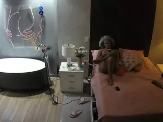 Casa Salsa Bedroom 6's Live Sex Cam Show