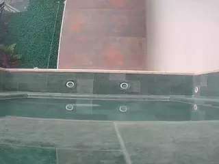 voyeurcam casa salsa hottub's Live Sex Cam Show