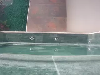 voyeurcam casa salsa hottub's Live Sex Cam Show