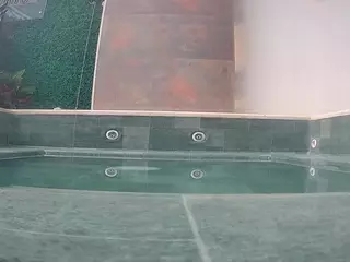 voyeurcam casa salsa hottub's Live Sex Cam Show