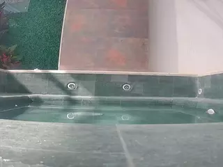 voyeurcam casa salsa hottub's Live Sex Cam Show