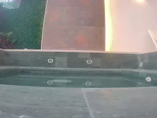voyeurcam casa salsa hottub's Live Sex Cam Show