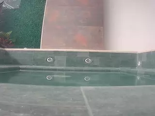 voyeurcam casa salsa hottub's Live Sex Cam Show