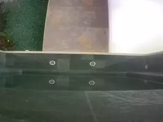 voyeurcam casa salsa hottub's Live Sex Cam Show