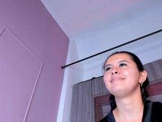 Live cam show with ValeryMeyerr