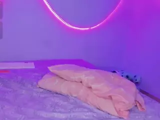 sara_and_lion's Live Sex Cam Show