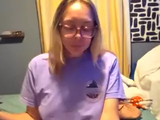 Boredoutofthidworld's Live Sex Cam Show