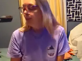 Boredoutofthidworld's Live Sex Cam Show