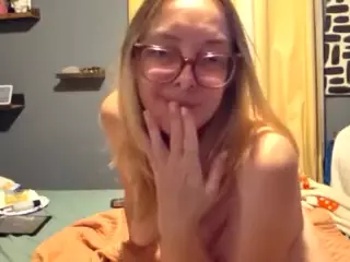 Boredoutofthidworld's Live Sex Cam Show