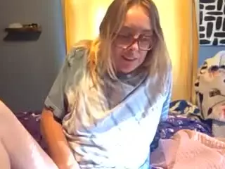 Hippiechick520's Live Sex Cam Show