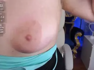 JuicyBeRryy's Live Sex Cam Show