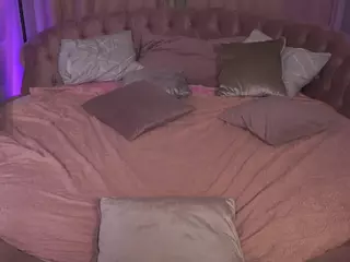 JuicyBeRryy's Live Sex Cam Show