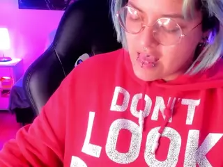 lucky-leah's Live Sex Cam Show