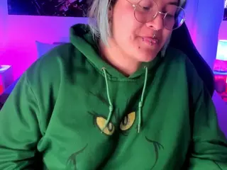 lucky-leah's Live Sex Cam Show