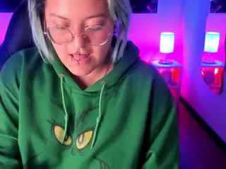 lucky-leah's Live Sex Cam Show