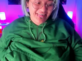 lucky-leah's Live Sex Cam Show