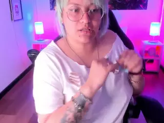 lucky-leah's Live Sex Cam Show