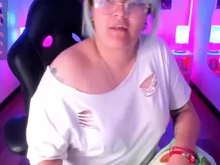 lucky-leah's Live Sex Cam Show