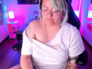 lucky-leah's Live Sex Cam Show