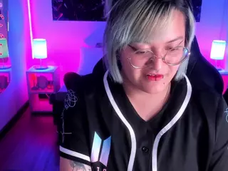 lucky-leah's Live Sex Cam Show